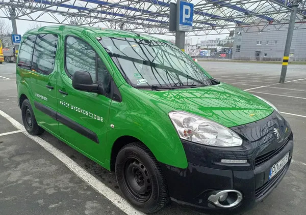 samochody osobowe Peugeot Partner cena 18000 przebieg: 285032, rok produkcji 2013 z Poznań